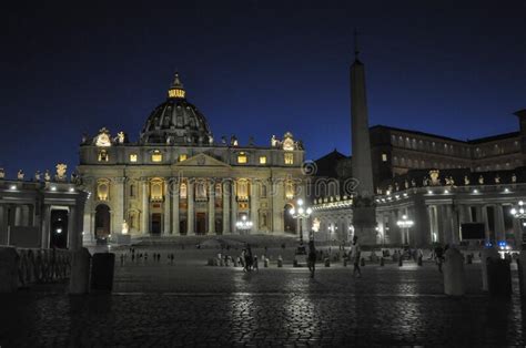 St Peter Basilica Basilica Di San Pietro In Vatican City Editorial