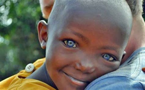 ☀ Give Someone The T Of Your Smile Today ☀ Dark Skin Blue Eyes