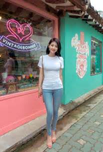 lee chae eun jeans set ~ cute girl asian girl korean girl japanese girl chinese girl
