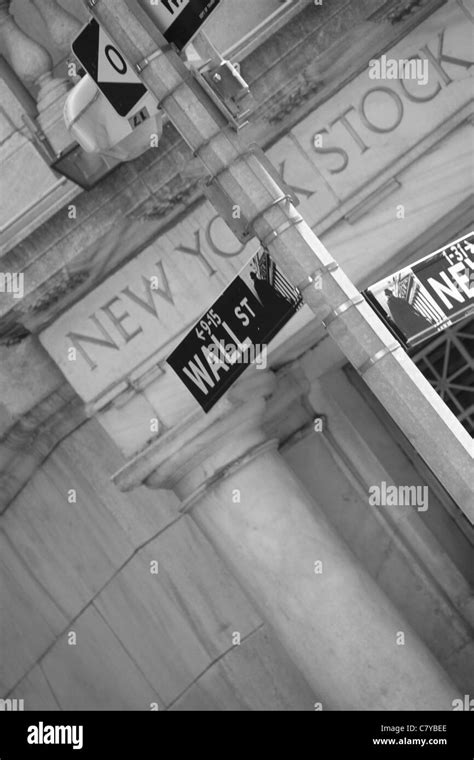 Wall Street Black And White Stock Photos And Images Alamy