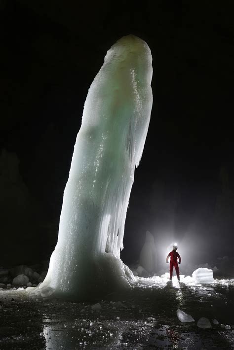 Couple Find Huge Penis Shaped Ice Formation