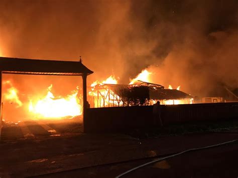 Citeste acum toate articole despre incendiu constanta pe digi24.ro. Incendiu devastator în judeţul Suceava. Zeci de pompieri ...