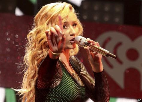 iggy azalea threatened with sex tape release by hackers bbc news