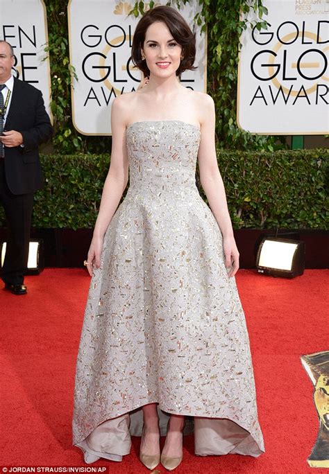 Golden Globes 2014 Downton Abbey Stars Michelle Dockery And Laura