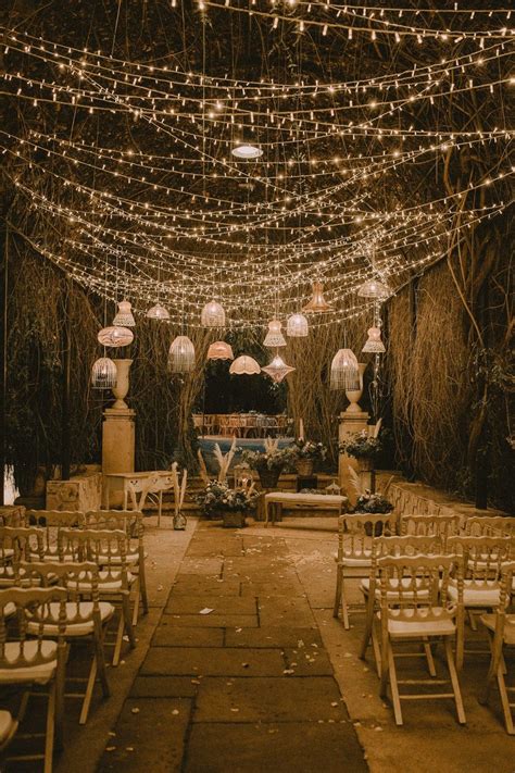 These Fairy Light Wedding Ideas Will Make You Swoon In 2020 Wedding