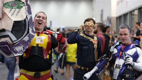 These 13 Superhero And Villain Cosplay S Continue The Battle Of Good Vs Evil Mtv