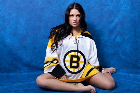Boston Bruins Full Hd Wallpaper And Background Image 2048x1365 Id