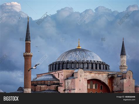 Hagia Sophia Istanbul Image And Photo Free Trial Bigstock