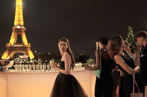 Distribution De Emily In Paris Benoit - ¡Emily en París desata la polémica! La crítica francesa ataca a la serie