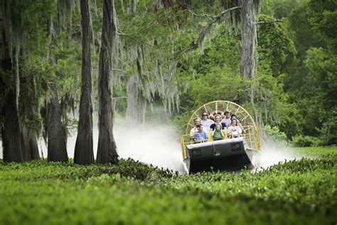 10 Places To Visit In Louisiana If You Love To Be Out On The Water