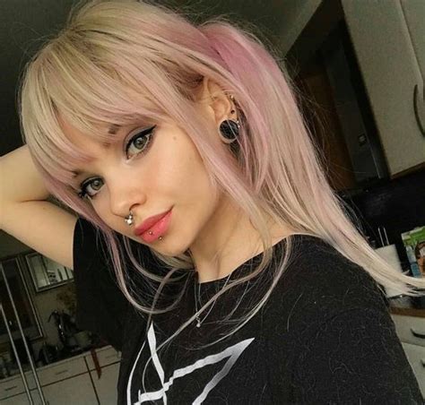 Cute And Creative Emo Hairstyles For Girls Emo Hair