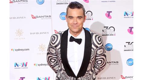 Robbie Williams Swaps Sex For Cakes 8 Days