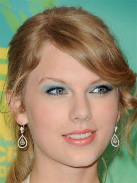 Taylor Swift Makeup Taylor Swift Makeup Makeup Mistakes Dark Lips