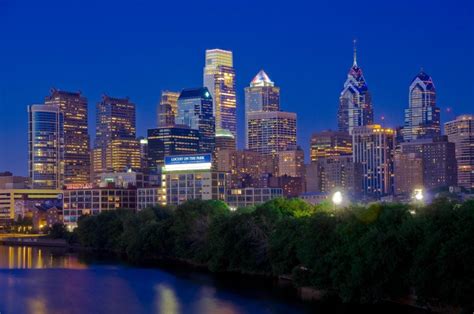 Philadelphia Skyline Wallpaper Wallpapersafari