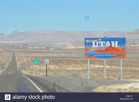 Us Highway 89 Cruzando La Frontera De Arizona Con Utah Utah Arizona