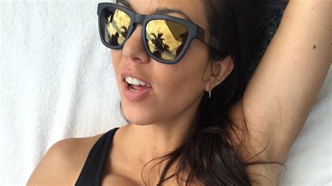 8 Kourtney Kardashian Sunglasses To Rock This Summer Because Her Sunnies Style Is On Point Bustle