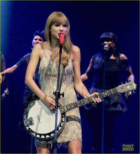 Taylor Swift Rockin Rio Photo 2721917 Taylor Swift Photos Just