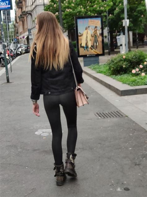 Blonde Girl Wearing Leggins With Stunning Skinny Ass Img20190503