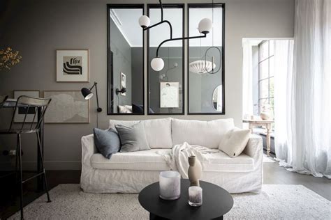Living Room With An Impressive Mirror Coco Lapine Designcoco Lapine