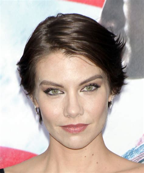 Lauren Cohan Short Straight Casual Shag Hairstyle With Side Swept Bangs