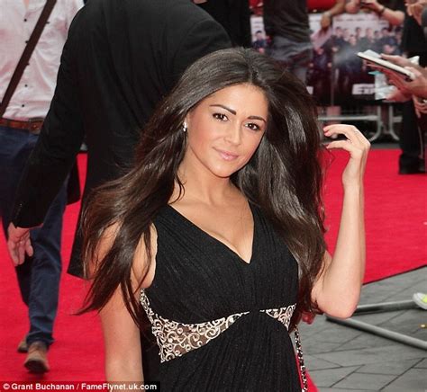 Casey Batchelor Shows Off Her Assets In Plunging Dress At The Expendables 3 Premiere Daily