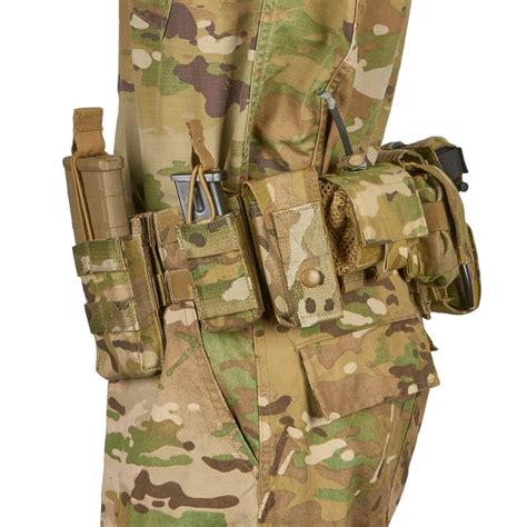 A Close Up View Of The Back Pocket On A Multicamo Uniform