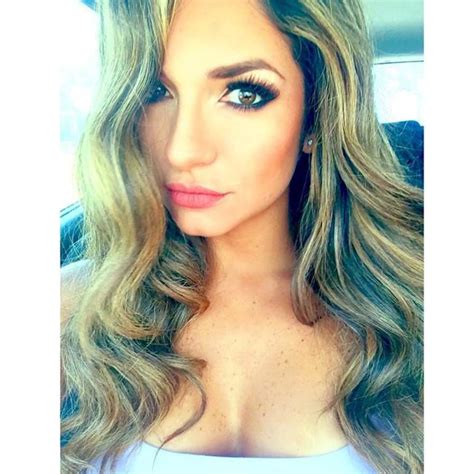 Tenemos para ti videos, imágenes y una amplia cobertura e información actualizada. Kimberly Reyes como invitada en Tardes 40 | Fotogalería ...
