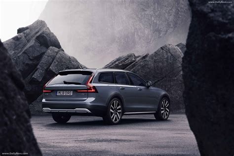Request a dealer quote or view used cars at msn autos. 2020 Volvo V90 Cross Country - HD Pictures, Videos, Specs ...