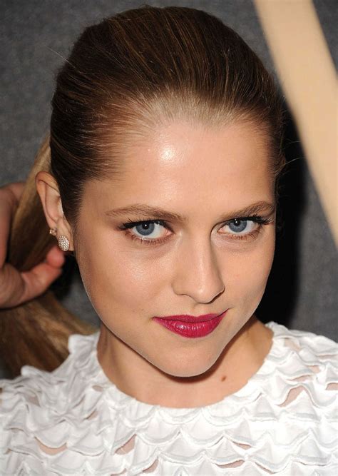 Teresa palmer actress, health blogger, mother teresa palmer has starred in movies such as warm bodies and hacksaw ridge, runs two health. TERESA PALMER at 2013 HFPA and InStyle Miss Golden Globe ...