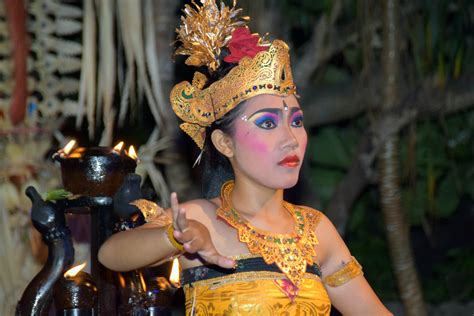 Gambar Wanita Perjalanan Patung Menari Karnaval Penari Festival Candi Peristiwa