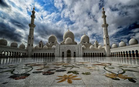 جامع الشيخ زايد ثاني أبرز صرح معماري في العالم