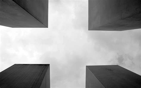 ms73-architecture-building-minimal-city-dark-bw-wallpaper