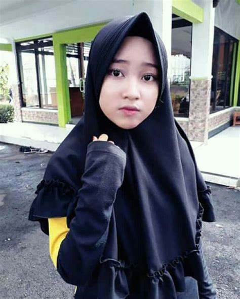 Pin By Memanjakan Mata Pria On Lokal Hijab Indonesian Jilbab Cantik