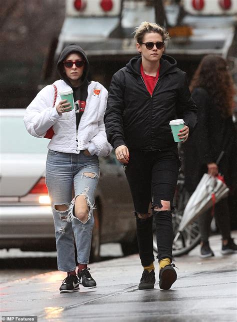 Kristen Stewart Heads Out In New York With New Girlfriend Sara Dinkin