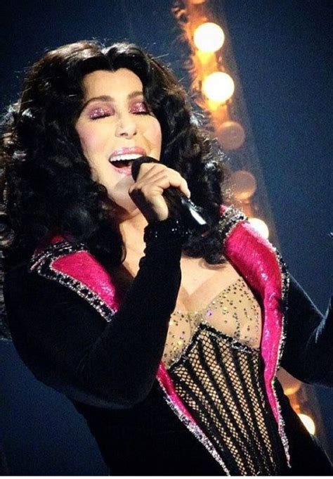 Pin By Clarinda Mcnett On Cher Celebrity Pictures Celebrities Cher
