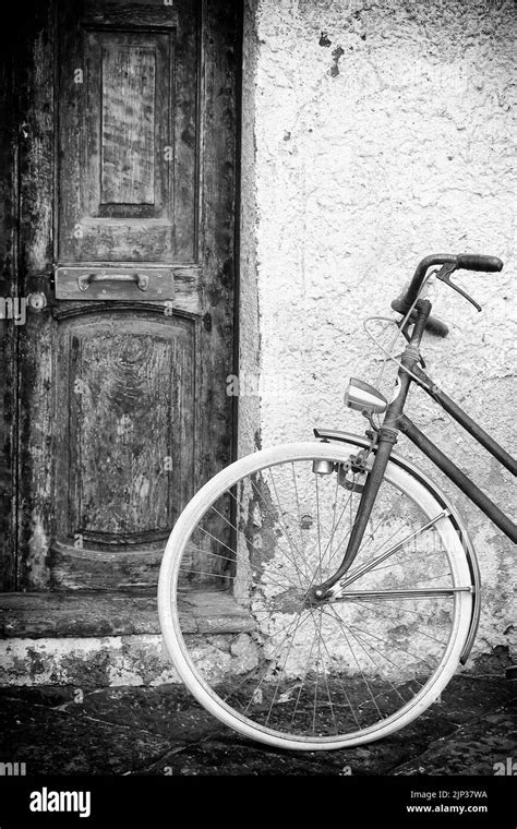 Black And White Bicycle Monochrome Black And Whites Bicycles Bike