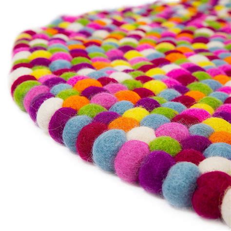 Ein besonders markantes highlight setzt du, wenn du den teppich in bunten kontrastfarben zu deinem mobiliar aussuchst. 25 Elegant Runder Bunter Teppich