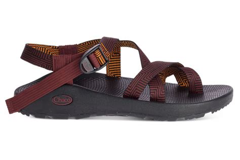 Best Hiking Sandals For Men Styles From Teva Keen And More Footwear News