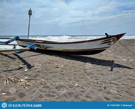 Traditional Fishing Boat On The Beach Stock Image Image Of Coastal