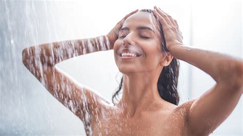 Hot Showers Are Bad For Skin Say Dermatologists Allure