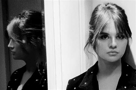 Selena Gomez Gets Vulnerable In ‘selena Gomez My Mind And Me Trailer Billboard