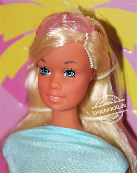 2021 Malibu Barbie Tset Barbie Gtj86