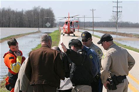 Facing The Floods Photo Pictures Cbs News