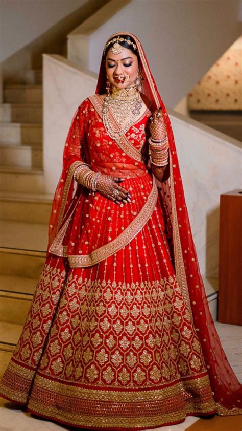 sabyasachi bride fashion sabyasachi bride red lehenga