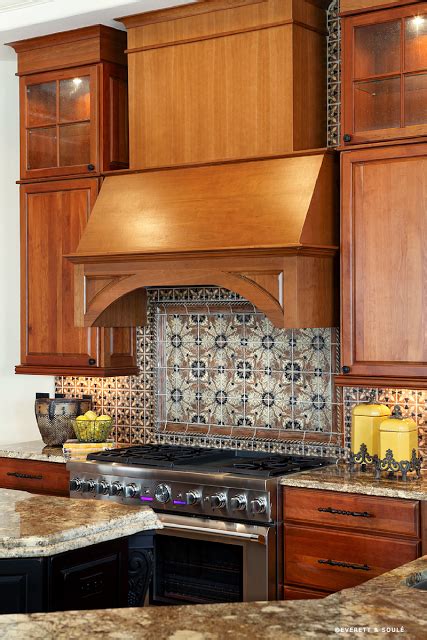 Anywhere tile can be installed is a potential spot for a mural. Decorative Hand Painted Tile Backsplash | Кухня, Ремонт