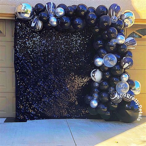 Sequence Backdrop With Added Balloon Garland In 2020 Black And White