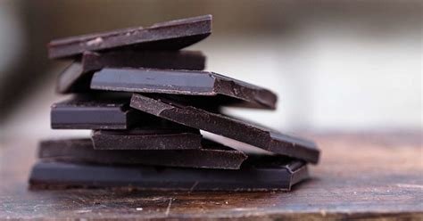 Dark Chocolate Health Benefits Nutrition And How Much To Eat