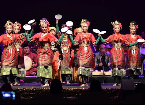 150 Tarian Daerah Tradisional Nusantara Beserta Daerah Asalnya