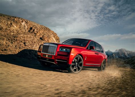 Meet the most exceptional joint project in the luxury cars sector. Rolls-Royce Cullinan: officieel de duurste SUV van ...