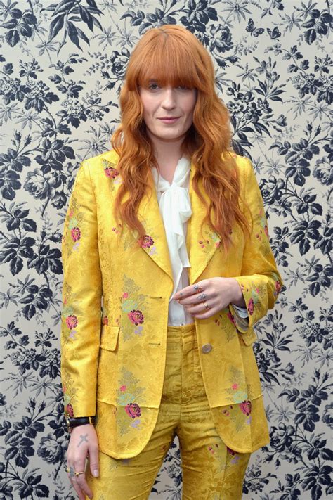 florence welch s throwback post is a reminder of a simpler time florence welch florence welch